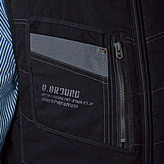 右胸ファスナーポケット