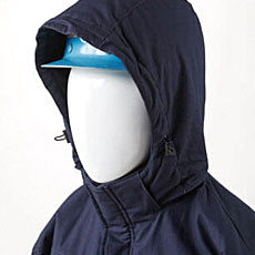 ヘルメット着用対応フード