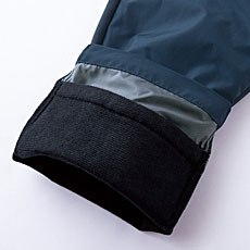 R402　クリンプドオーバーパンツ　裾・裏フリース